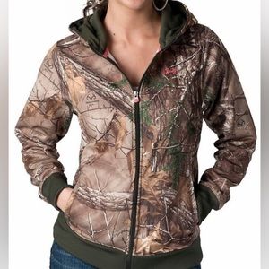 Under Armour Camo Hooded Jacket Size Medium